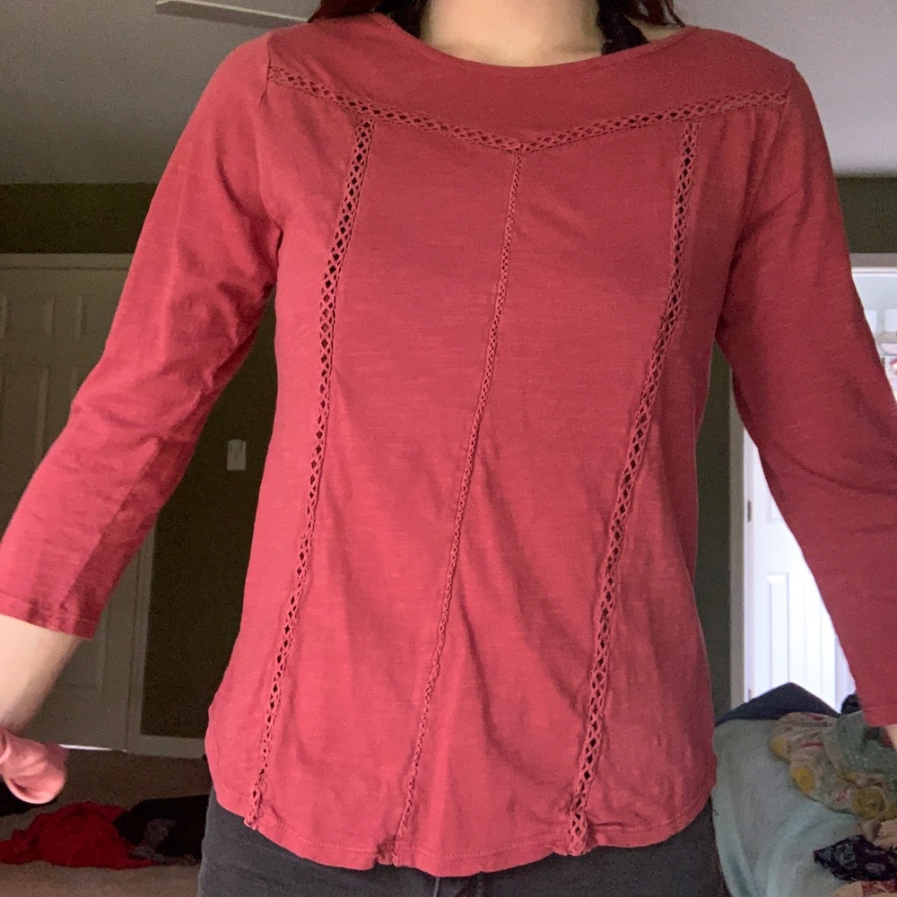 Casual quarter sleeve top with small cutouts